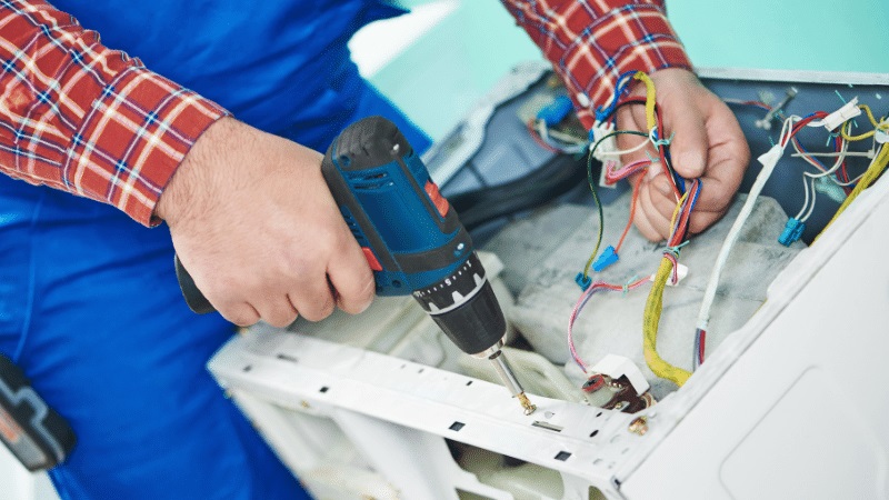Büyükçekmece Arçelik Arçelik çamaşır makinesi kart tamiri – Su almama arızası orijinal parça ile giderildi. - Teknik servis örneği